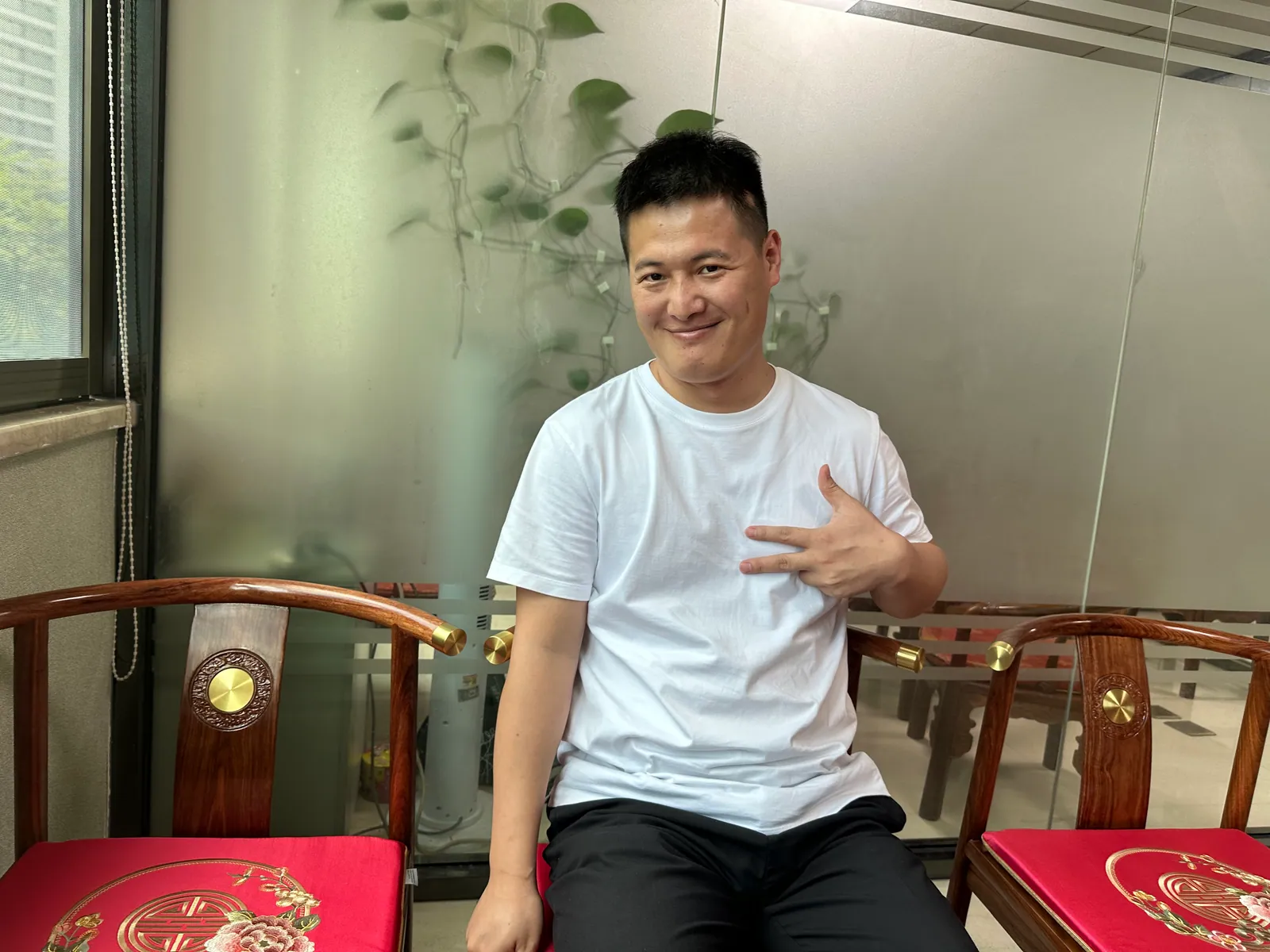 李培亮